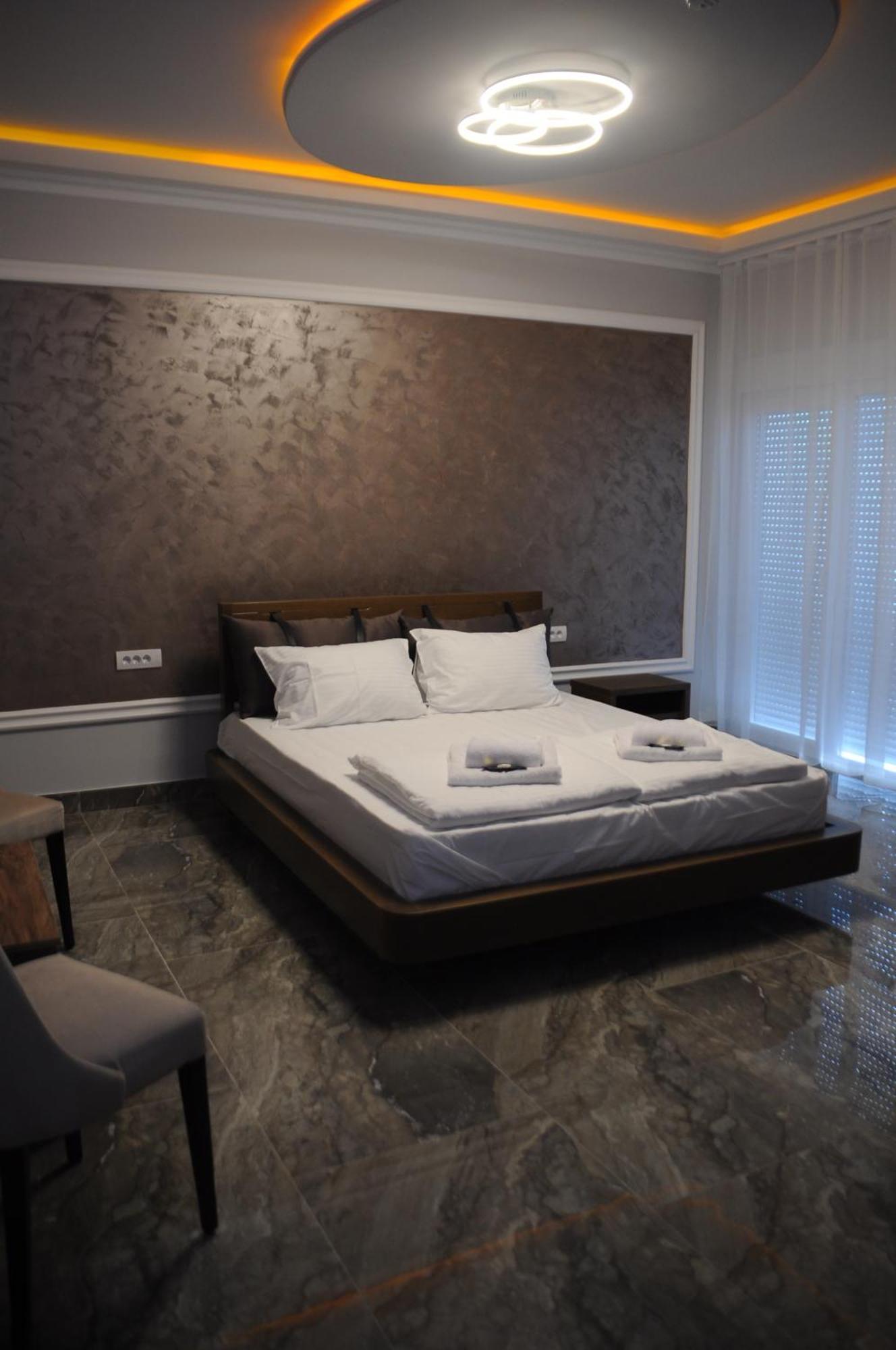 Hotel Sobe Sova Kikinda Exteriér fotografie
