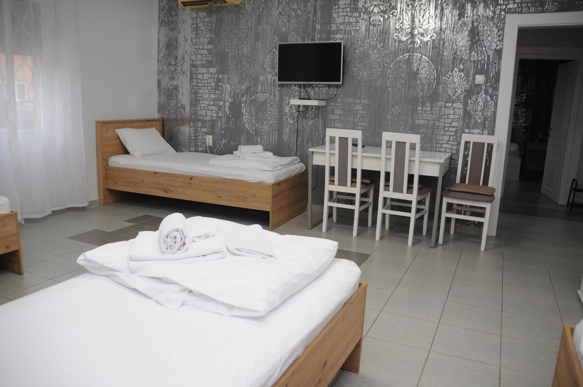 Hotel Sobe Sova Kikinda Exteriér fotografie